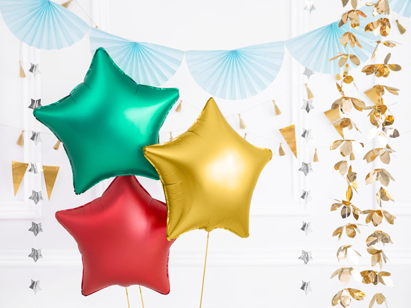 Gold Star Foil Balloon
