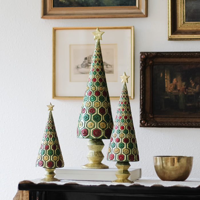 9" Kalliste Cone Tree w/Star (Trad. Green)