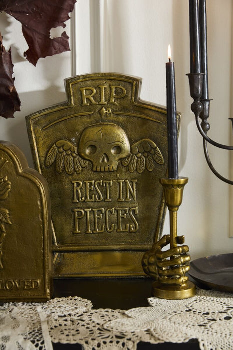 Duelo Tombstone  "Rest in Pieces"