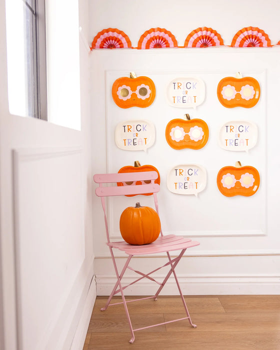 Trick or Treat Word Bubble Shaped Paper Plate