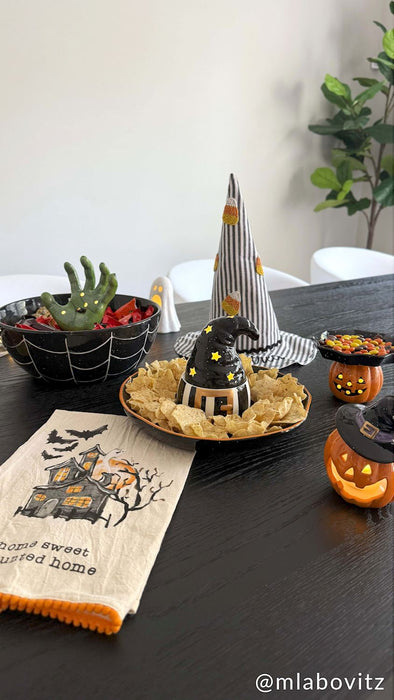 Light-Up Witch Hat Chip & Dip