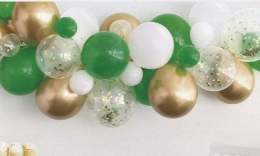 Christmas Assorted Solid and Star Foil Confetti Latex Balloon Arch Kit