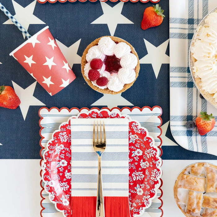 Striped Scallop Dinner Napkin