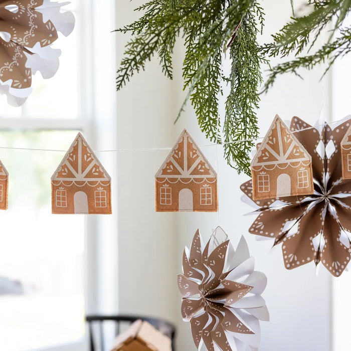 Felt Gingerbread House Garland