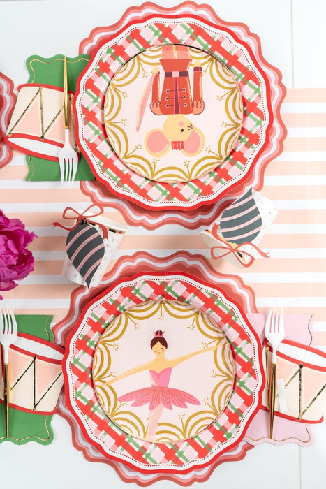 Red Elegant Plaid Dinner Plates