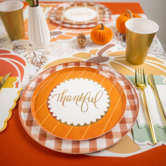 Brown Gingham Dinner Paper Plates