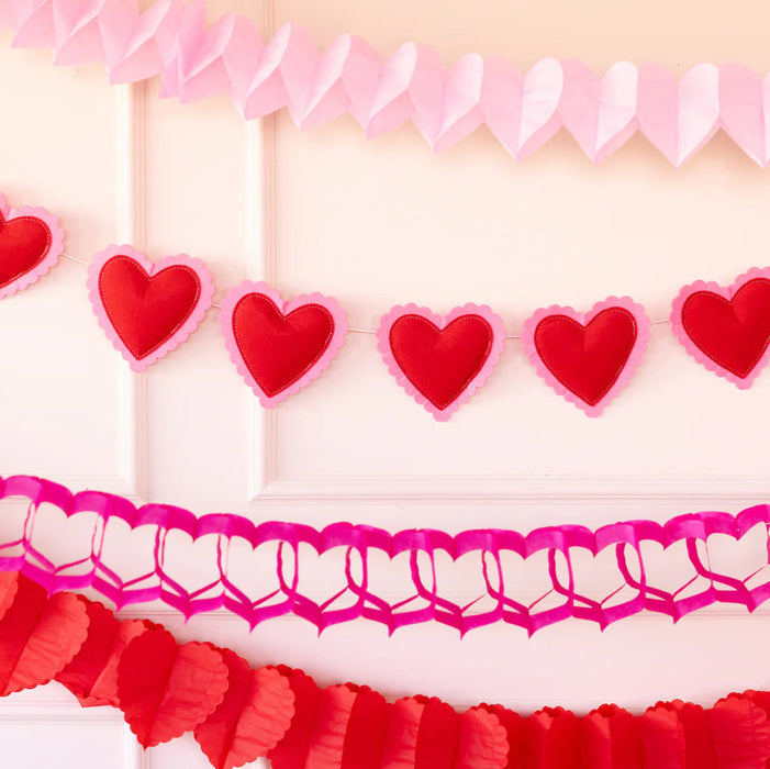 Triple Heart Tissue Garland