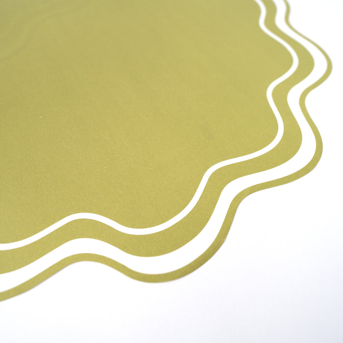 Green Wavy Scallop Paper Placemats