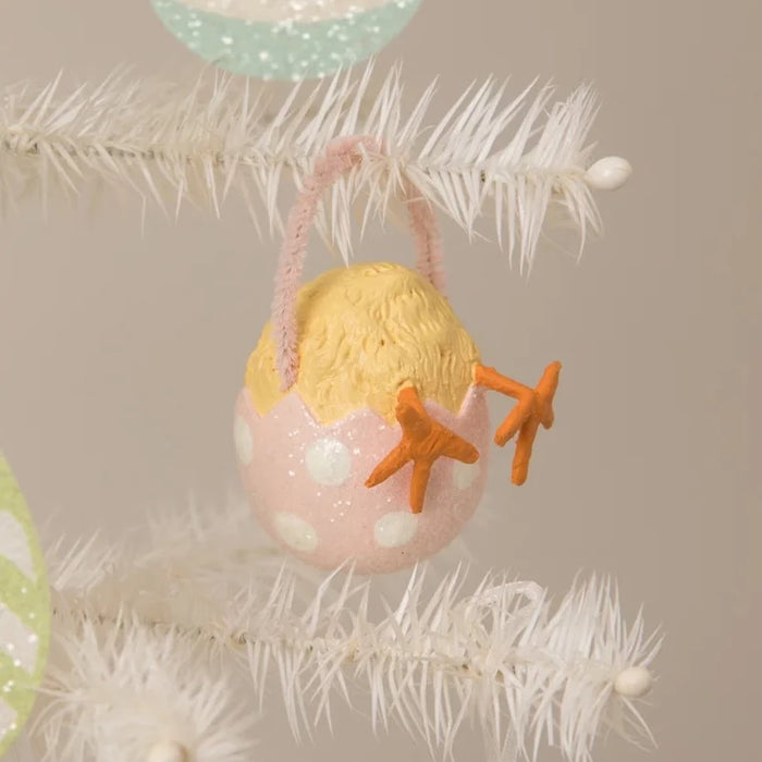 Chickie Tail Egg Ornament Pink